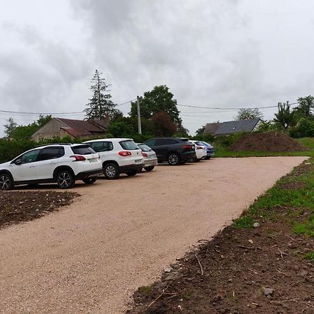 Domaine Ravy-Lilas Saint-Symphorien-sur-Saone Exterior photo