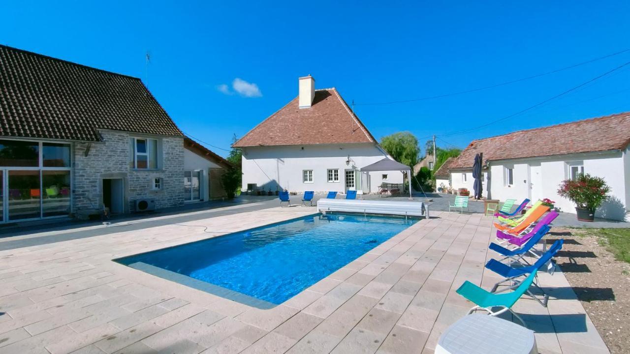 Domaine Ravy-Lilas Saint-Symphorien-sur-Saone Exterior photo