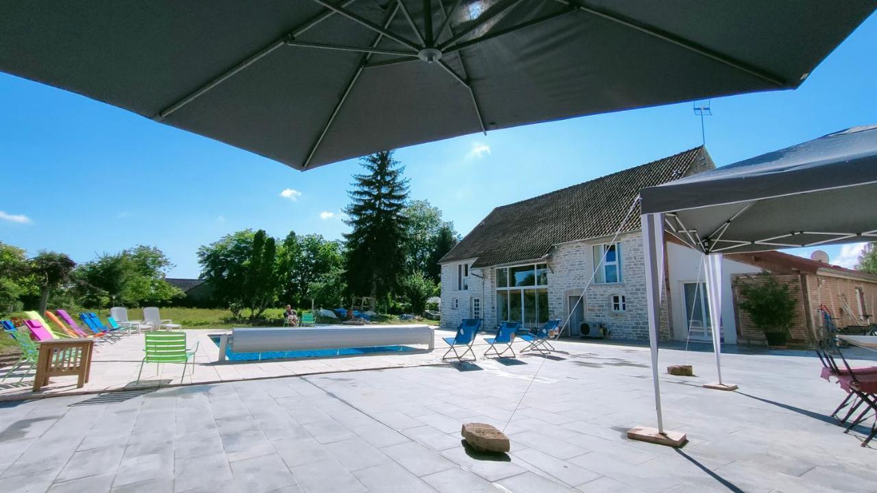 Domaine Ravy-Lilas Saint-Symphorien-sur-Saone Exterior photo